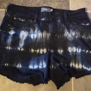 Torrid size 10 cut offs tie dye